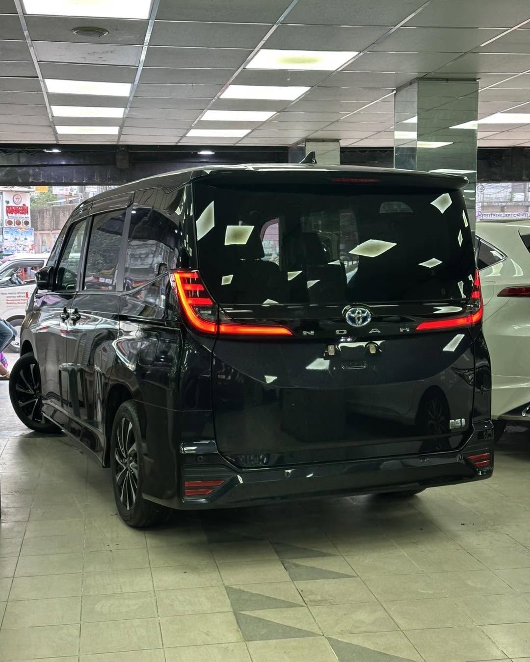 Toyota Noah S-Z Package Hybrid 2022