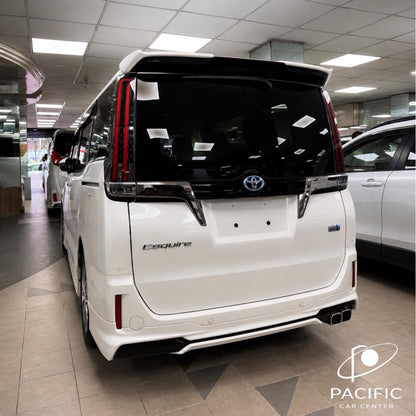 Toyota Esquire Gi Premium Hybrid